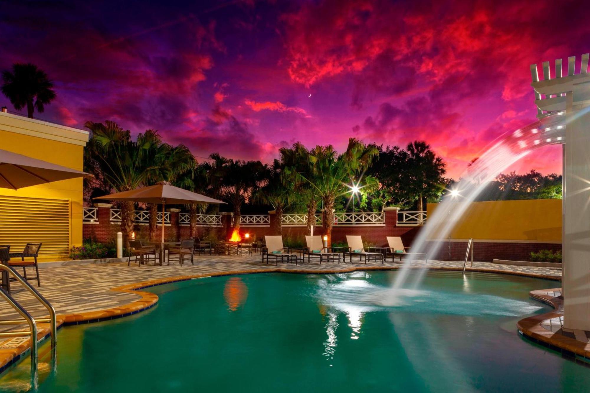 Hotel Courtyard By Marriott Deland Historic Downtown Exterior foto
